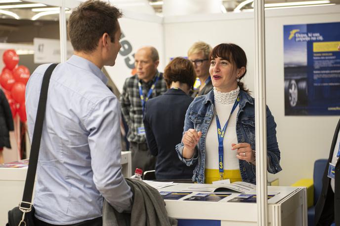 MojeDelo | Podjetja po svetu vse pogosteje iščejo ljudi, ki razumejo tehnologijo, a hkrati znajo sodelovati, voditi in motivirati, so ta teden opozorili na zaposlitvenem portalu MojeDelo. | Foto STA