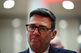 Britanski premier nasedel lažni desni roki Donalda Trumpa: "Ni me sram"