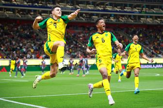 Bolivija in Jamajka po dolgoletni suši blizu raja