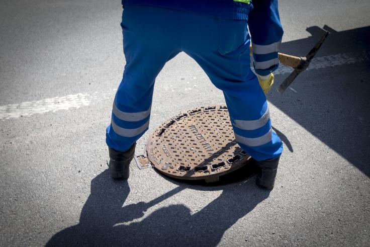 Vrata v ljubljansko kanalizacijo. | Foto: 
