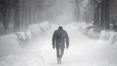 Zaradi snežnega neurja v ZDA umrlo najmanj 29 ljudi