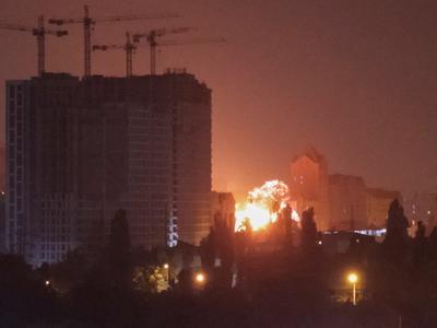 V ruskih napadih na Ukrajino devet mrtvih, poškodovana zgodovinska katedrala v Kijevu #vŽivo