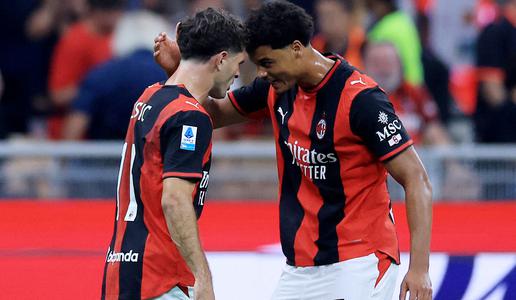 Milan ostaja neporažen, Drobničevi do prve zmage, prvi poraz Coma, derbi vrha Romi