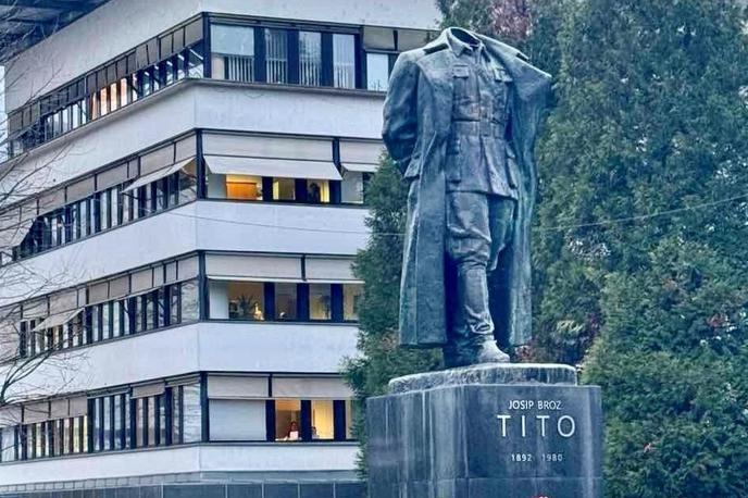 Josip Broz Tito, spomenik | Kip voditelja nekdanje SFR Jugoslavije in vodje partizanskega odpora med drugo svetovno vojno Tita so v Velenju postavili leta 1999, po pobudi lokalne skupnosti. Skulpturo iz brona je izdelal hrvaški kipar Antun Augustinčić. | Foto STA