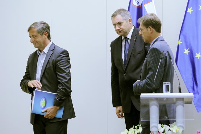 Sodelovanje koalicije med Karlom Erjavcem (DeSUS), Dejanom Židanom (SD) in Mirom Cerarjem (SMC) ni zdržalo do konca mandata. | Foto: STA ,
