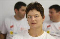 Ratejeva z otečenim gležnjem