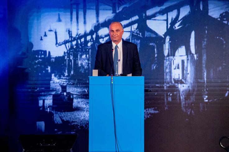 Predsednik uprave Darko Hrastnik je nagovoril vse zbrane. | Foto: 