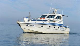 Hrvaška pomorska policija pri Umagu rešila slovenskega kajtarja