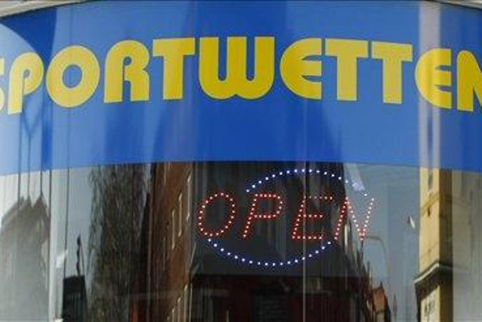 V Turčiji deseterica obtožena nameščanja izidov
