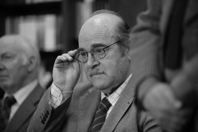 Miroslav Košuta, slovo, smrt, pesnik | V društvu vsem svojcem izražajo bližino in sožalje, so še navedli v sporočilu.  | Foto STA