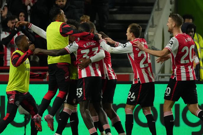 Brentford poglobil krizo Liverpoola, Šeško do prve asistence ob zmagi Man Uniteda