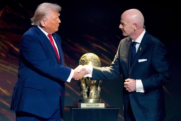 Donald Trump in Gianni Infantino sta z nekaterimi dejanji v zadnjem času razhudila nogometni svet. | Foto: Guliverimage