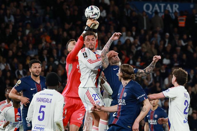 PSG - Lyon | Vodilni PSG je izgubil derbi z Lyonom, bitka za naslov prvaka bo tako v Franciji še zelo vroča. | Foto Reuters