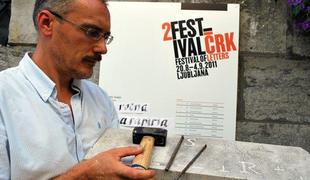 Delavnica polna črk