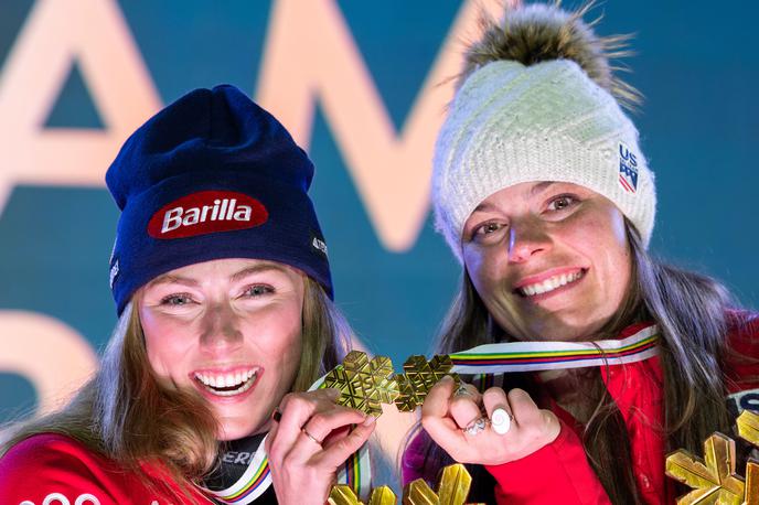 Mikaela Shifrin Breezy Johnson | Mikaela Shiffrin in Breezy Johnson bosta združili moči tudi na ekipni tekmi v kombinaciji.  | Foto Guliverimage