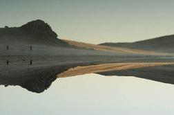 Živeli antipodi! – nasprotja sveta