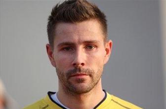 Benko ostaja na Cipru
