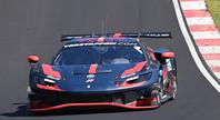 Verstappen na skrivaj dirkal s ferrarijem