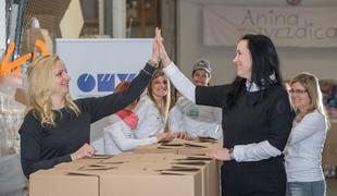Člani Kluba zvestobe OMV Smile & Drive poskrbeli za rekordno donacijo več kot 45 ton hrane Anini zvezdici