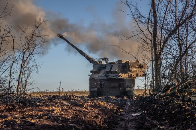 Ukrajina- Doneck | Ukrajinska vojska je merila na šolo in več stanovanjskih objektov v regiji Lugansk, ki je pod nadzorom Rusije.  | Foto Reuters