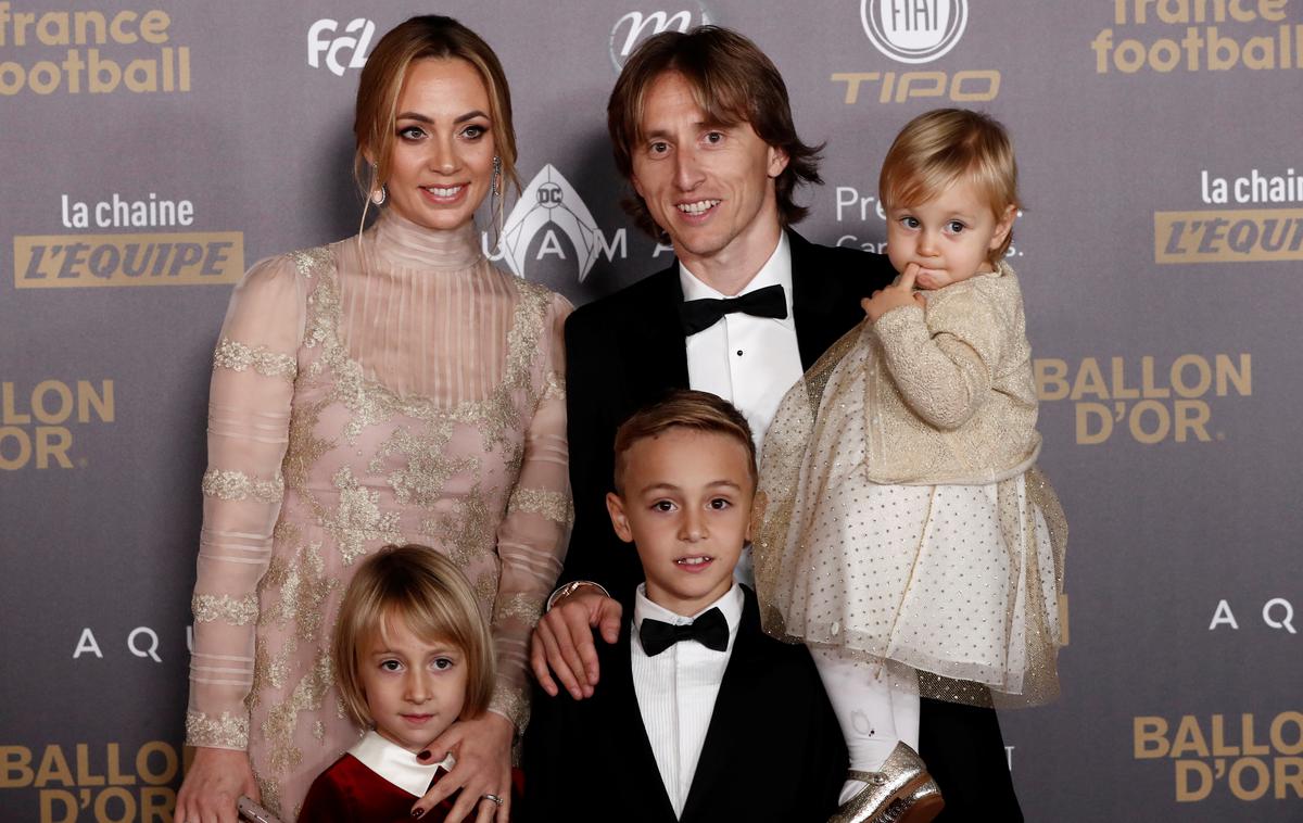 Luka Modrić | Petčlanska družina Luke Modriča si bo v Madridu ustvarila nov dom.  | Foto Reuters