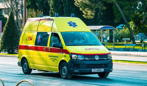 Izpustili hrvaškega reševalca, ki je poškodoval tri mladoletne osebe