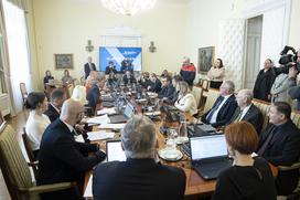 seja vlade, zadnja redna tedenska seja