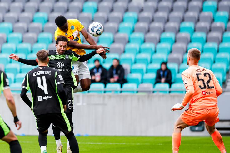 Šiškarje, ki na domačem terenu proti Olimpiji niso izgubili že šest let, je tokrat v vodstvo popeljal Nathan Monzango. | Foto: Aleš Fevžer