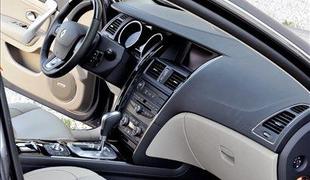 Renault latitude V6 dCi 240
