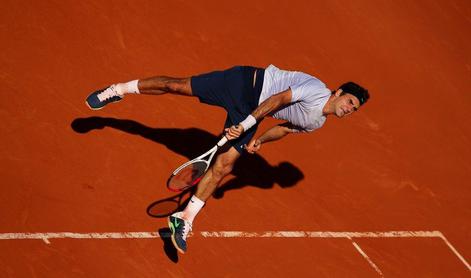 Federer: O menjavi loparja sem razmišljal že nekaj časa