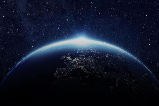 Je vrtenje Zemlje res razlog, da na severni polobli tečemo hitreje v obratni smeri urnega kazalca? | Foto: Thinkstock