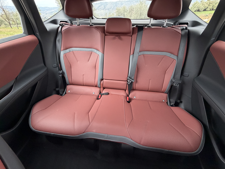 BMW iX3 | Foto: Gregor Pavšič