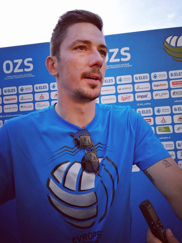 Že ob prihodu na Brnik je videl, kako veliko stvar so naredili. | Foto: Uroš Iskra