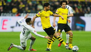 Nogometaši Borussie Dortmund v ponedeljek spet na trening