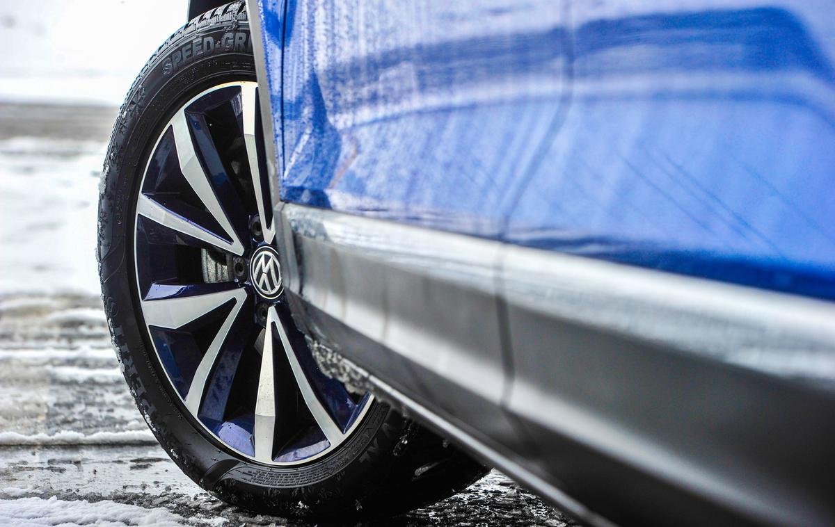 Volkswagen T-roc TDI 4Motion Style | Volkswagen je med posameznimi znamkami obdržal vodilno mesto na slovenskem avtomobilskem trgu. | Foto Gašper Pirman