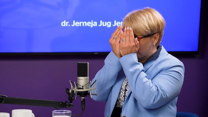 EU bo našla dodatna sredstva v "notranjih rezervah", tudi z zmanjševanjem birokratizacije. A ne na račun nadzora nad korupcijo. "Nikomur ne bomo pogledali skozi prste," pravi vodja predstavništva Evropske komisije v Sloveniji Jerneja Jug Jerše. | Foto: 