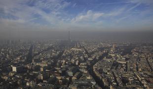 V Parizu z uvedbo sodih in lihih dnevov nad smog