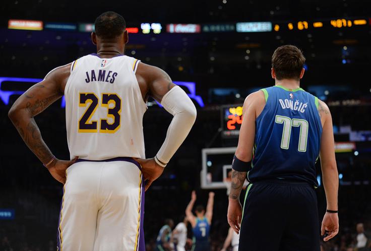 Luka Dončić, LeBron James | Foto: Reuters