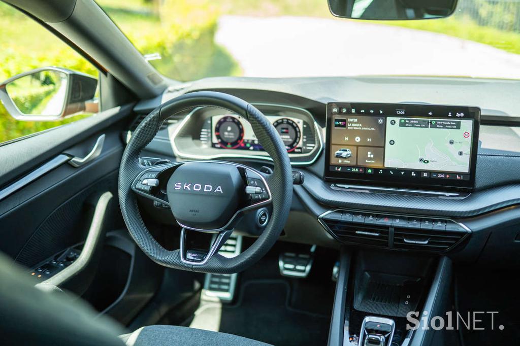 nova-skoda-octavia-porsche-inter-auto-ponudba-anniversary-edition-2025 (10)_1200