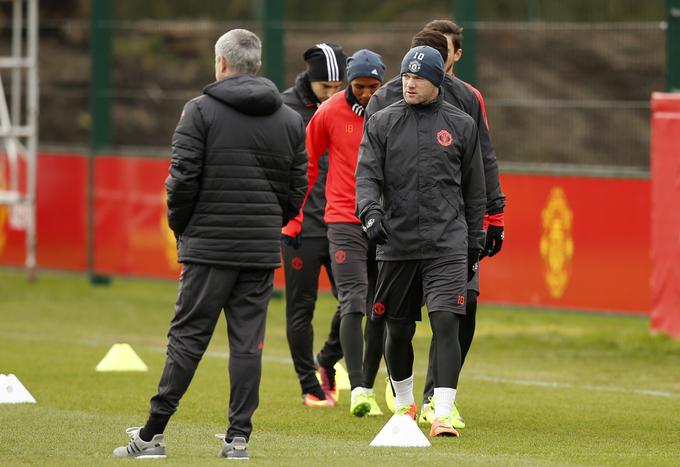 Jose Mourinho je potrdil, da je z Waynom zelo zadovoljen in da mu na kraj pameti ne pride, da bi iz kluba podil legendo, | Foto: Reuters