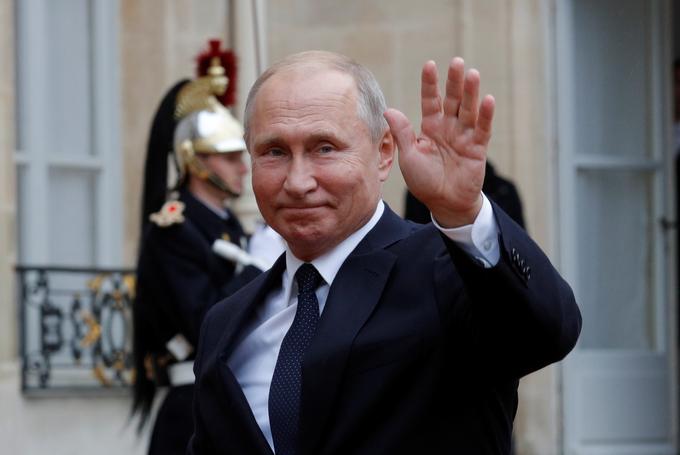 Iz Kremlja so sporočili, da je Erdogan sprejel vabilo ruskega predsednika Vladimirja Putina na delovni obisk. | Foto: Reuters