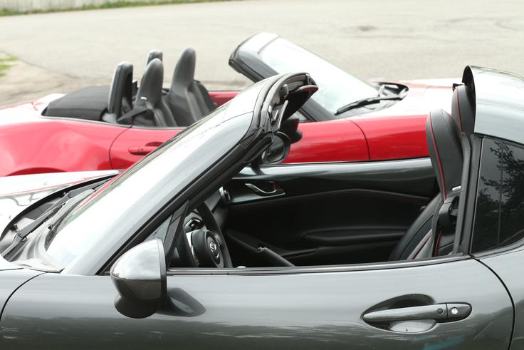 Roadster z mehko ali targa s trdo pomično streho? | Foto: Gregor Pavšič