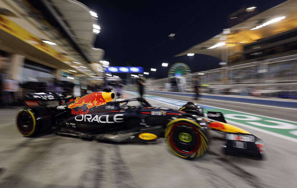 Bahrajn Verstappen | Najhitrejši čas petkovih dveh treningov je odpeljal svetovni prvak Max Verstappen. | Foto Reuters