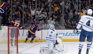 Anže Kopitar povišal na 2:0, a nato ostal brez rekorda (video)