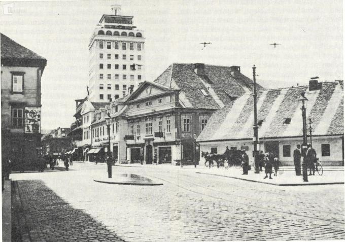 Okoli leta 1942: delavnice in skladišča na dvorišču starega Figovca so bili pomembne postojanke osvobodilnega gibanja.  | Foto: www.kamra.si