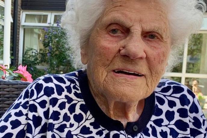 Ethel Caterham | Danes svoje dni preživlja v domu za ostarele v Lightwaterju, jugozahodno od Londona. | Foto X/@historycalendar