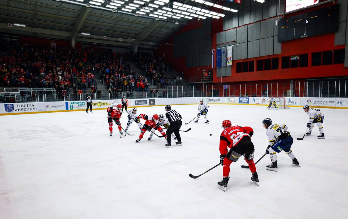 Alpska liga: HDD Jesenice - Zell am See | Alpska liga se bo začela 20. septembra in končala najpozneje 24. aprila prihodnje leto. V zadnji sezoni so se Jeseničani v finalu zoperstavili Zell am Seeju, ki se je na koncu veselil naslova prvaka. | Foto Aleš Fevžer