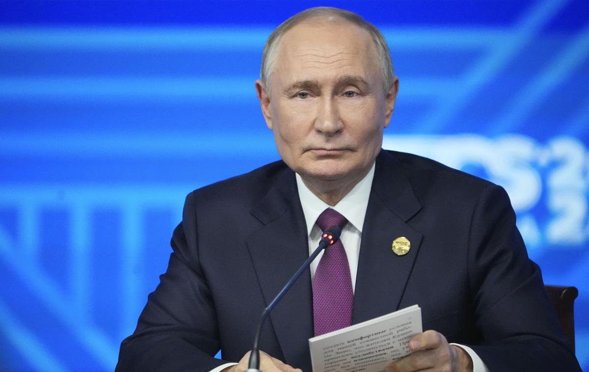 Vladimir Putin | Ruski predsednik Vladimir Putin se je na ameriško odločitev glede uporabe raket dolgega dosega na cilje v Rusiji odzval s spremembo jedrske doktrine in izstrelitvijo balistične rakete na mesto Dnipro. Bo ostalo pri tem?  | Foto Guliverimage