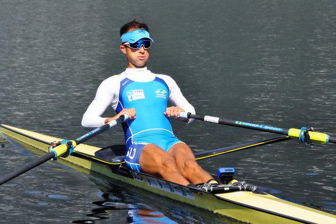 V Zagreb šest slovenskih posadk, tudi interne kvalifikacije za OI