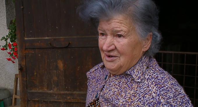 "Ne morejo nam poplačati tega, koliko smo se trudili za to, da smo postavili hišo," pojasnjuje  domačinka Marija Medved. | Foto: Planet TV